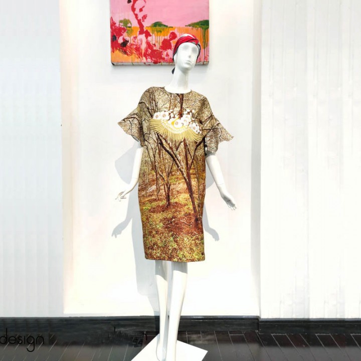 Flower dress with crane embroidery